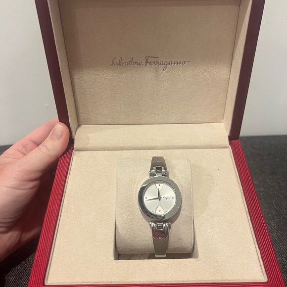 Salvatore Ferragamo Silver Watch with Classic Design - Picture 1 of 7